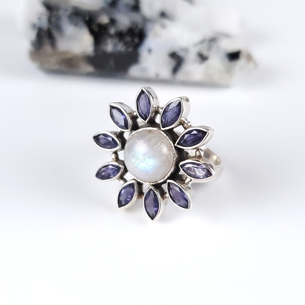 🎉HP~7/28/22🎉Sterling Silver Rainbow Moonstone and Iolite Flower Ring Size 9 - Picture 14 of 16